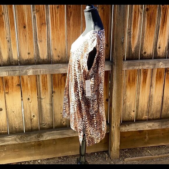 Dana Bachman blouse cold shoulder brown black tan geometric belted batwing Large - Picture 4 of 9